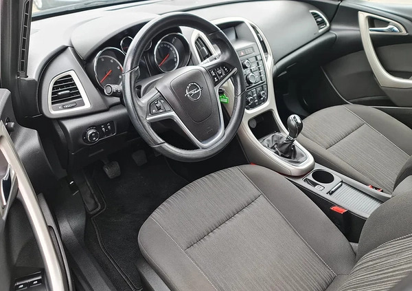 Opel Astra cena 19900 przebieg: 212000, rok produkcji 2011 z Płock małe 497